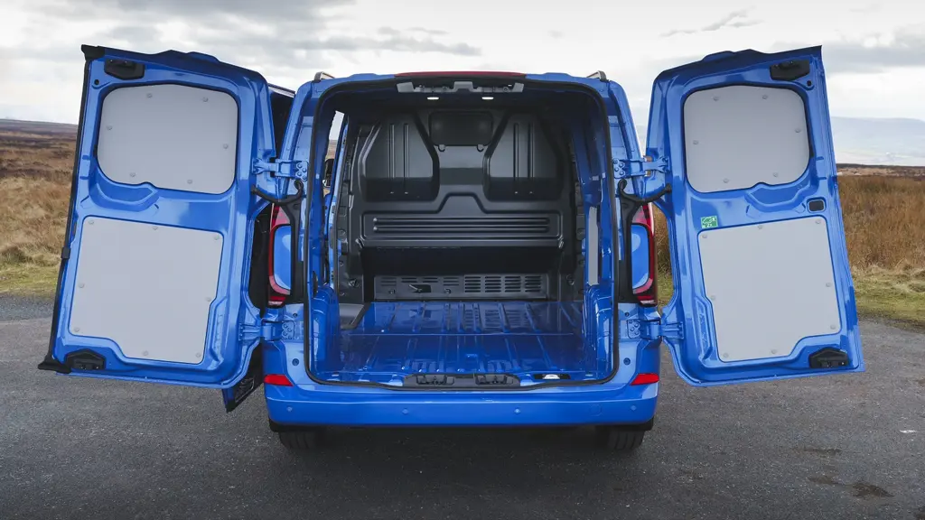 Volkswagen Transporter T32 LWB Diesel 2.0 TDI 110 Commerce Plus Van