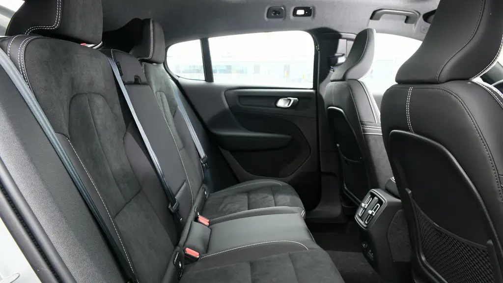 Volvo EC40 185kW Ext Range Plus Black Edition 82kWh 5dr Auto