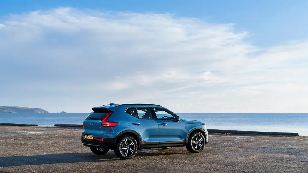 Volvo XC40 2.0 B3P Core 5dr Auto