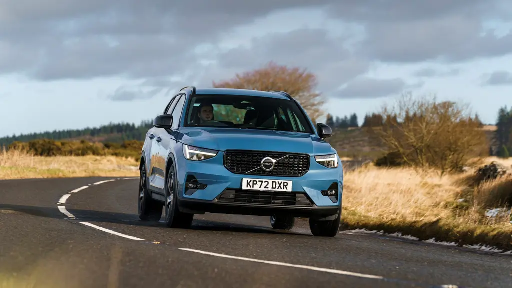 Volvo XC40 2.0 B3P Core 5dr Auto