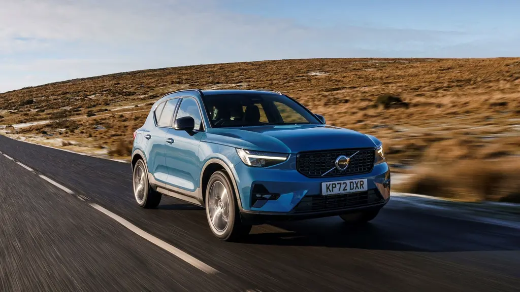 Volvo XC40 2.0 B3P Core 5dr Auto