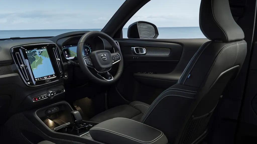 Volvo XC40 2.0 B3P Core 5dr Auto