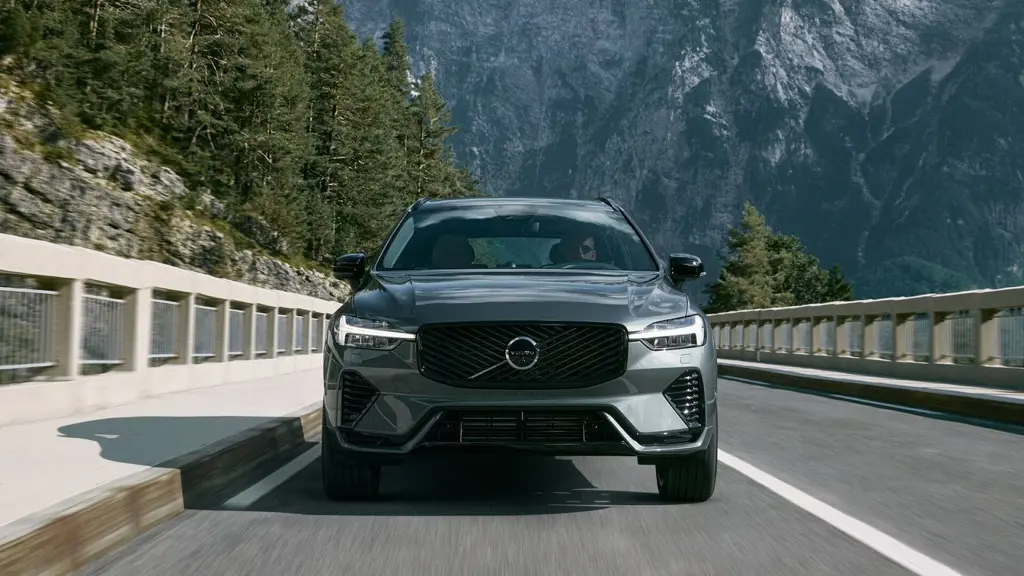 Volvo XC60 2.0 T6 335 PHEV Plus Dark 5dr AWD Geartronic