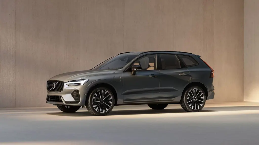 Volvo XC60 2.0 T6 335 PHEV Plus Dark 5dr AWD Geartronic