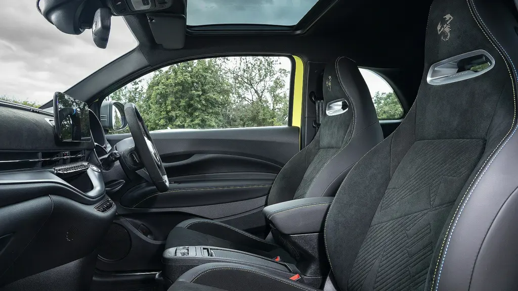Abarth 500 114kW 42.2kWh 3dr Auto