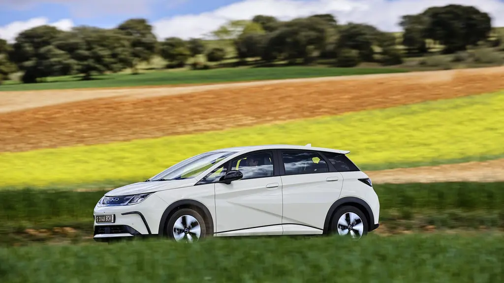 BYD Dolphin 150kW Design 60.4kWh 5dr Auto
