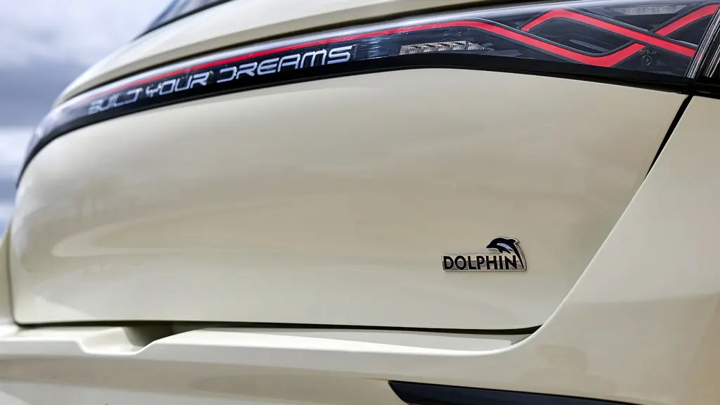 BYD Dolphin 150kW Design 60.4kWh 5dr Auto