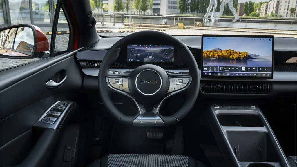 BYD Dolphin G 1.5 DM-i 212 Boost 5dr Auto