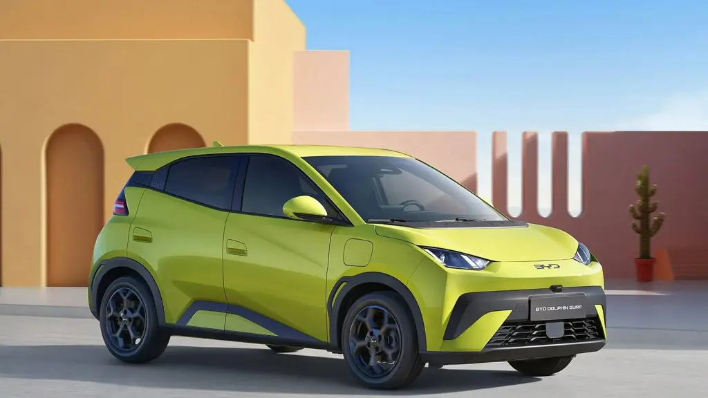 BYD Dolphin Surf