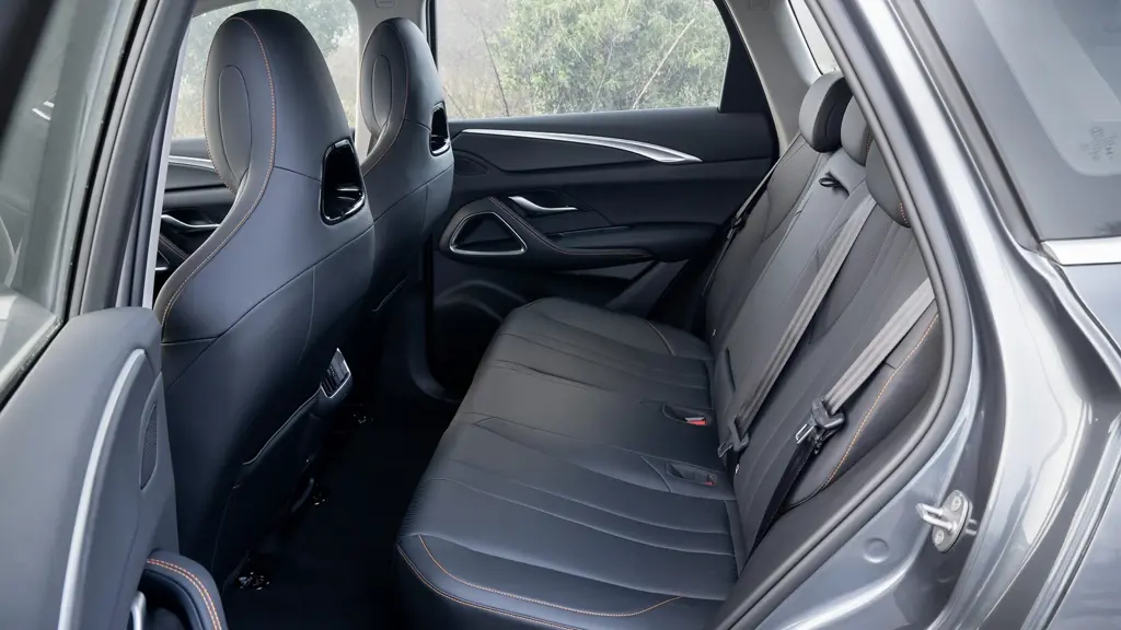 BYD Seal U 1.5T DM-i AWD Design 5dr Auto