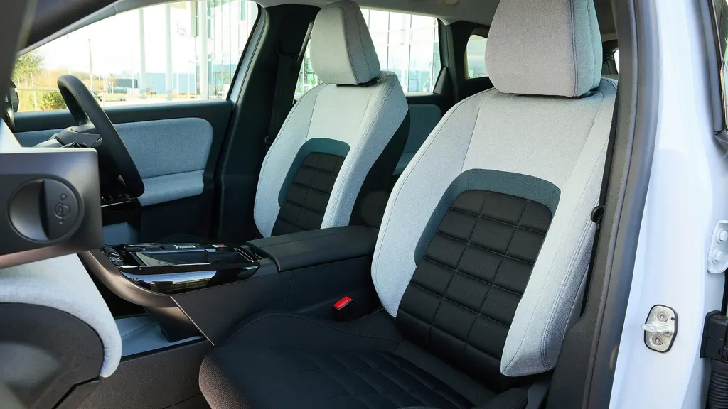 Citroen C5 Aircross 157kW Plus 73kWh 5dr Auto