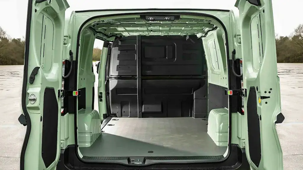 Farizon Sv L2 Electric 170KW 83KWH H2 Van Auto