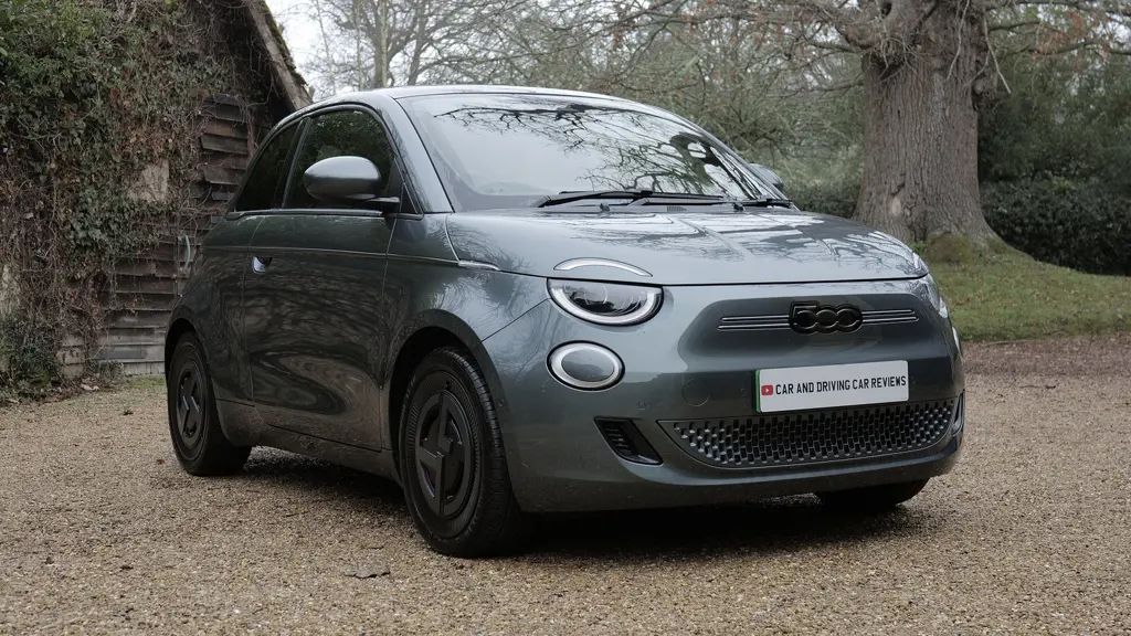 Fiat 500 87kW Giorgio Armani 42kWh 3dr Auto