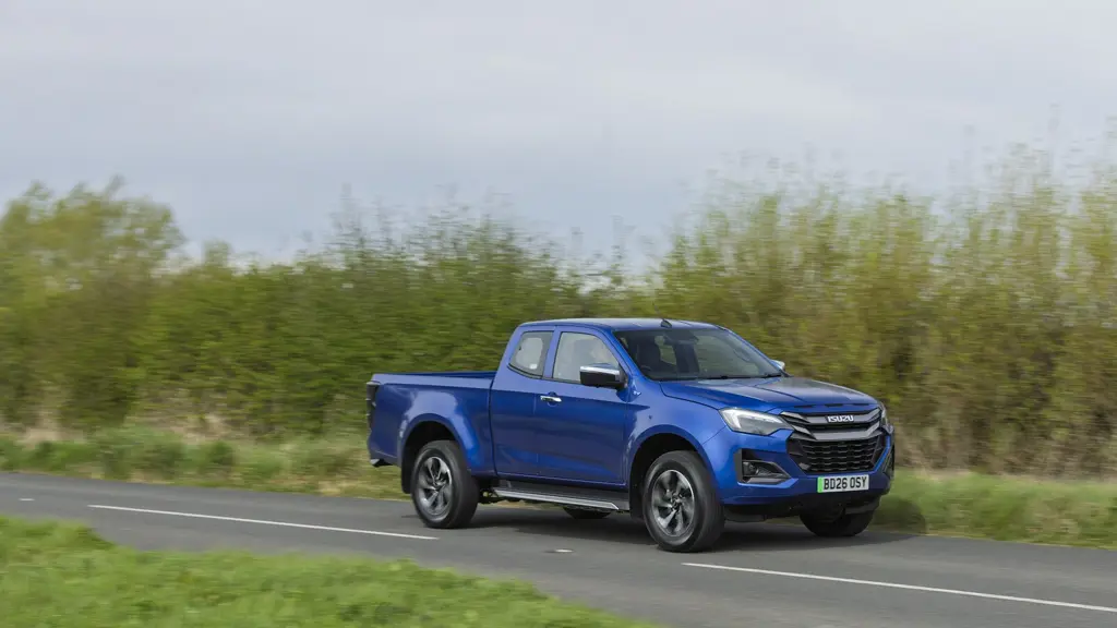 Isuzu D-MAX Electric 140KW 67KWH EDL40 Double CAB Pickup 4X4 Auto