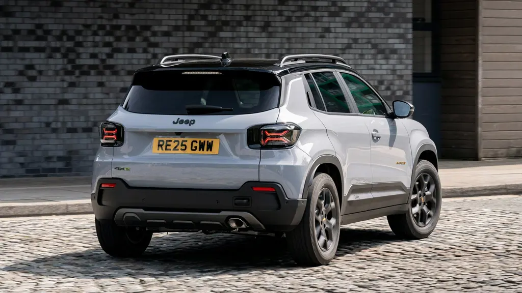 Jeep Avenger 1.2 E-AWD e-Hybrid Upland 5dr DCT