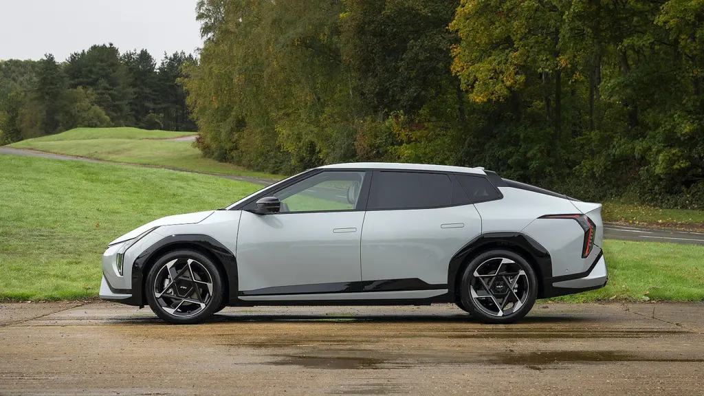 Kia EV4
