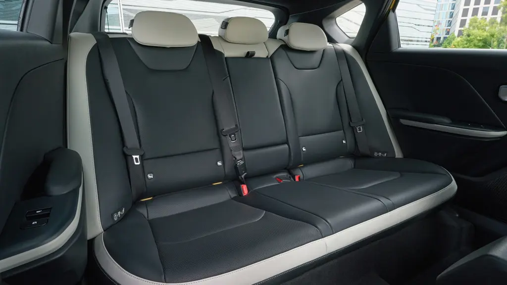 Kia K4 1.0T-GDi 115 48V Pure 5dr