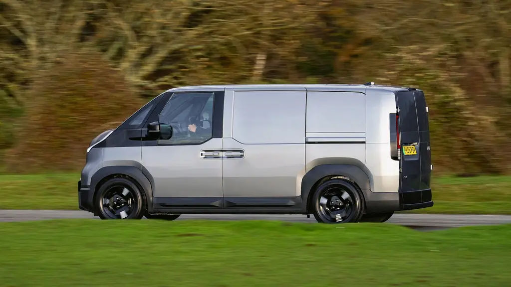 Kia PV5 Cargo L2 Electric 120KW Plus Long Range 71KWH H1 Van Auto