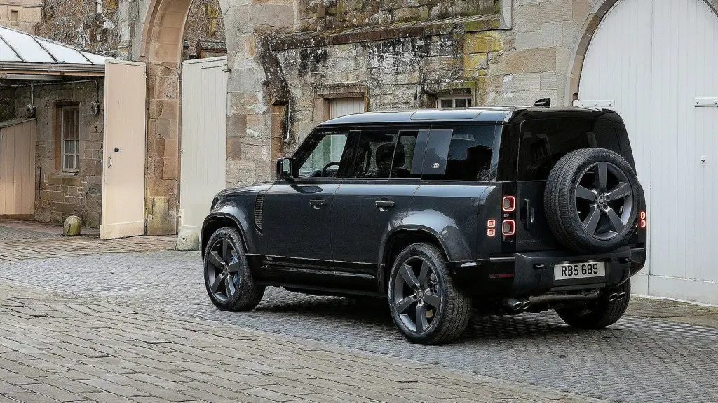 Land Rover Defender 3.0 D350 Outbound 130 5dr Auto