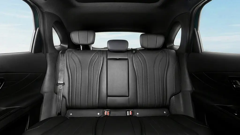  L8 1.5T PHEV Essence 5dr 1DHT