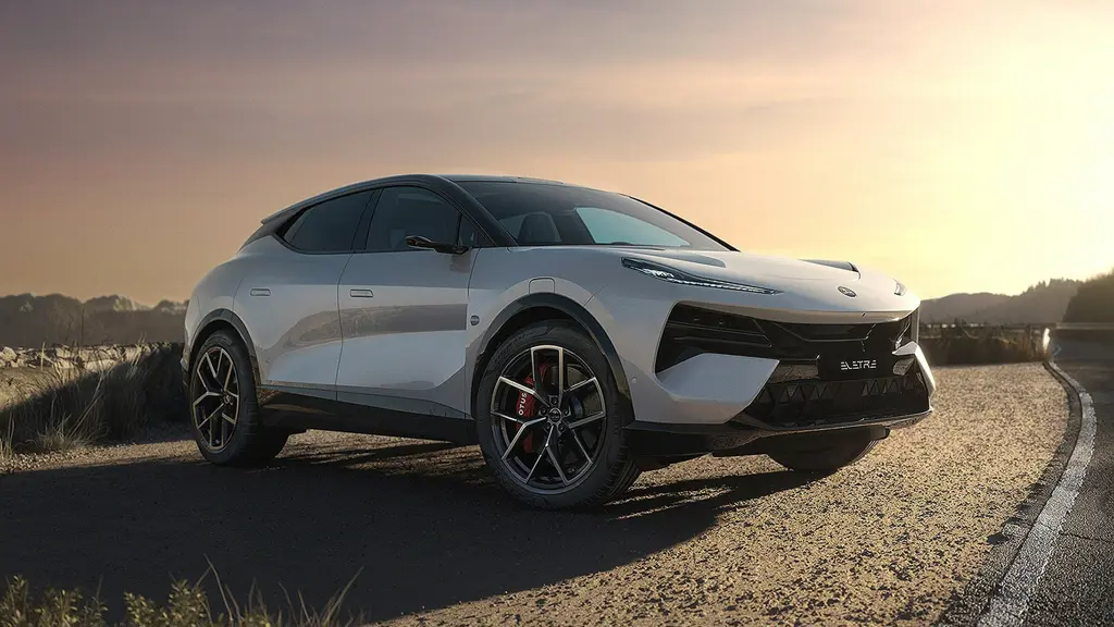 Lotus Eletre 450kW 600 112kWh 5dr Auto