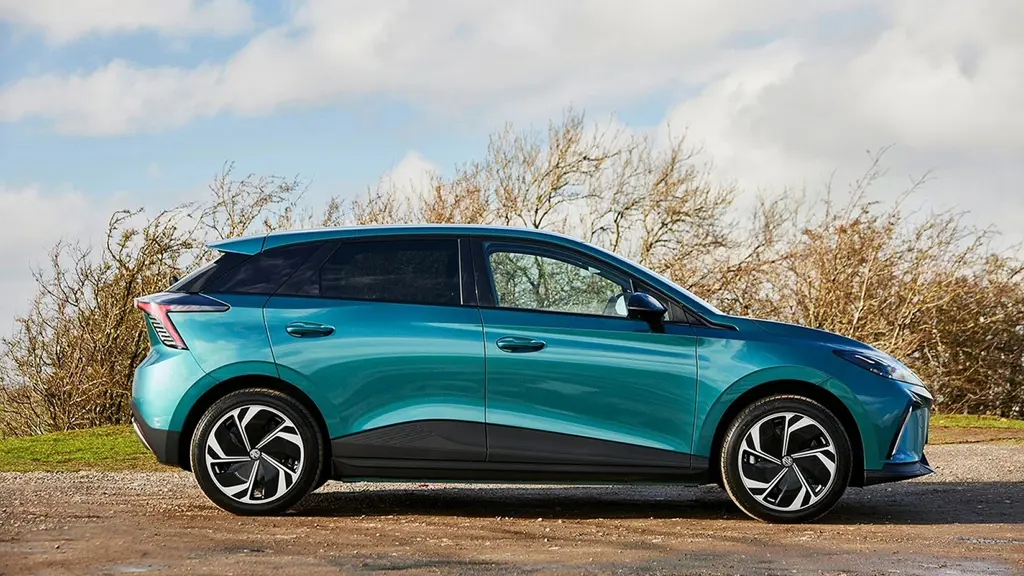 MG Motor UK MG4 180kW Premium Extended Range 77kWh 5dr Auto