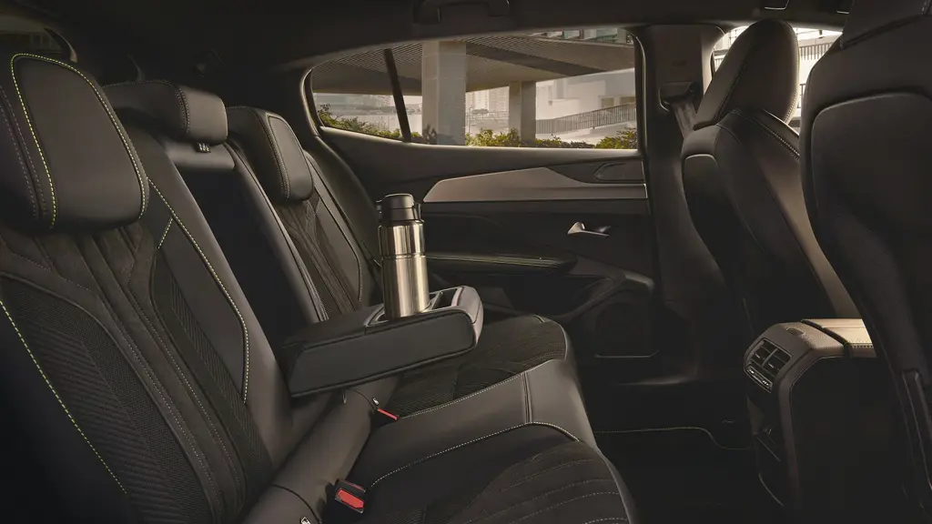 Peugeot 408 1.6 Plug-in Hybrid GT 5dr e-DSC7