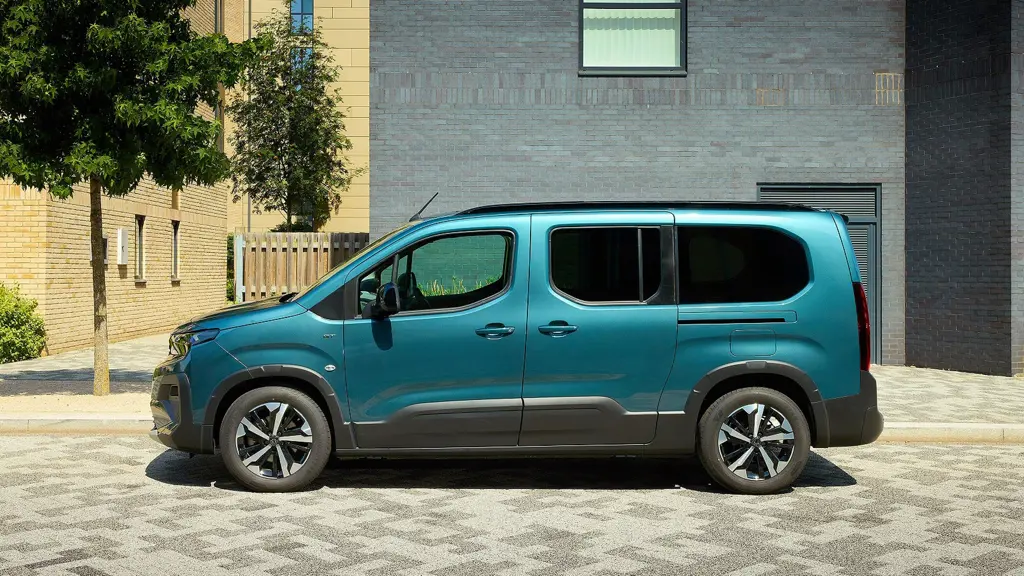 Peugeot Rifter 100kW Allure 52kWh 5dr Auto