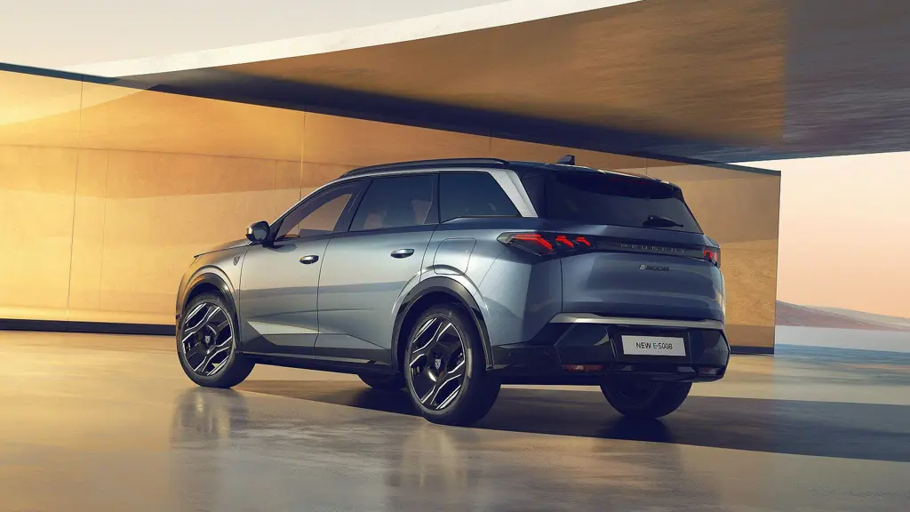 Peugeot 5008 157kW Allure 73kWh 5dr Auto