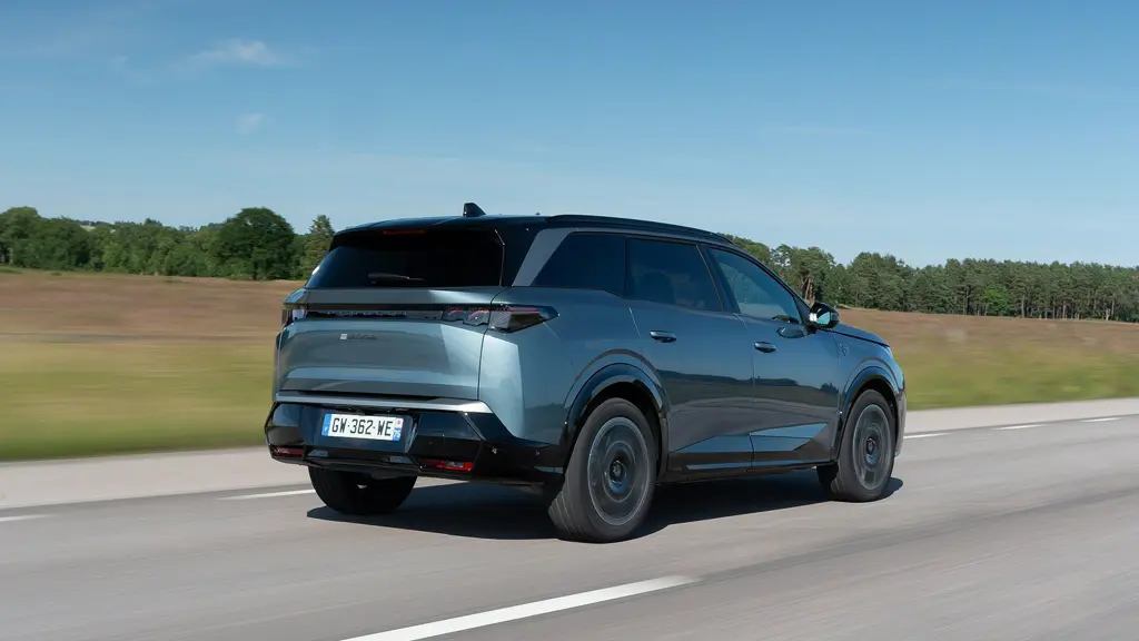 Peugeot 5008 157kW Allure 73kWh 5dr Auto