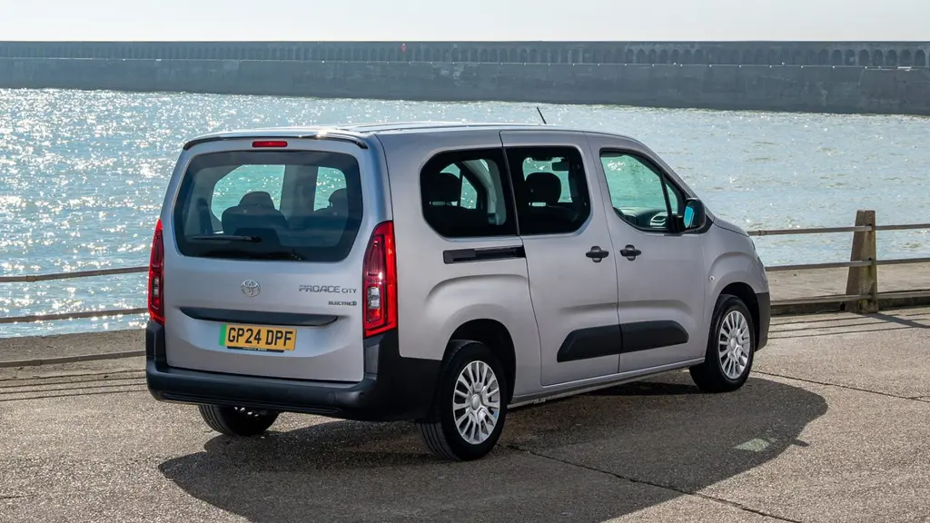 Toyota Proace City Verso 100kW Design L1 50kWh 5dr Auto