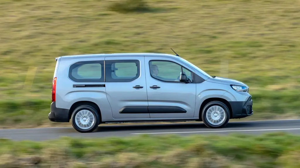 Toyota Proace City Verso 100kW Design L1 50kWh 5dr Auto