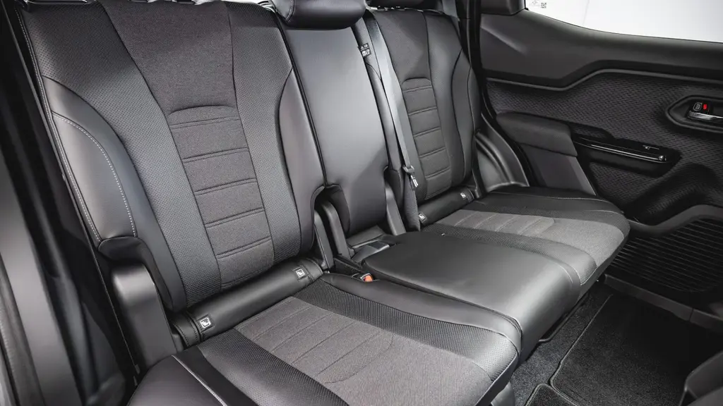 Toyota Urban Cruiser 128kW Excel 61kWh 5dr Auto