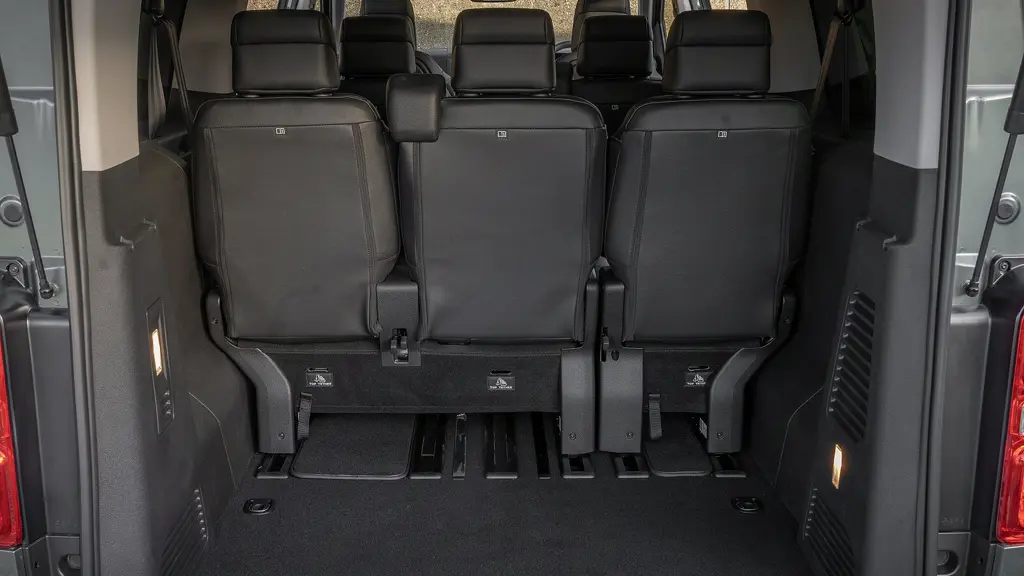 Vauxhall Vivaro Life 100kW Ultimate XL 75kWh 5dr Auto 6 seat