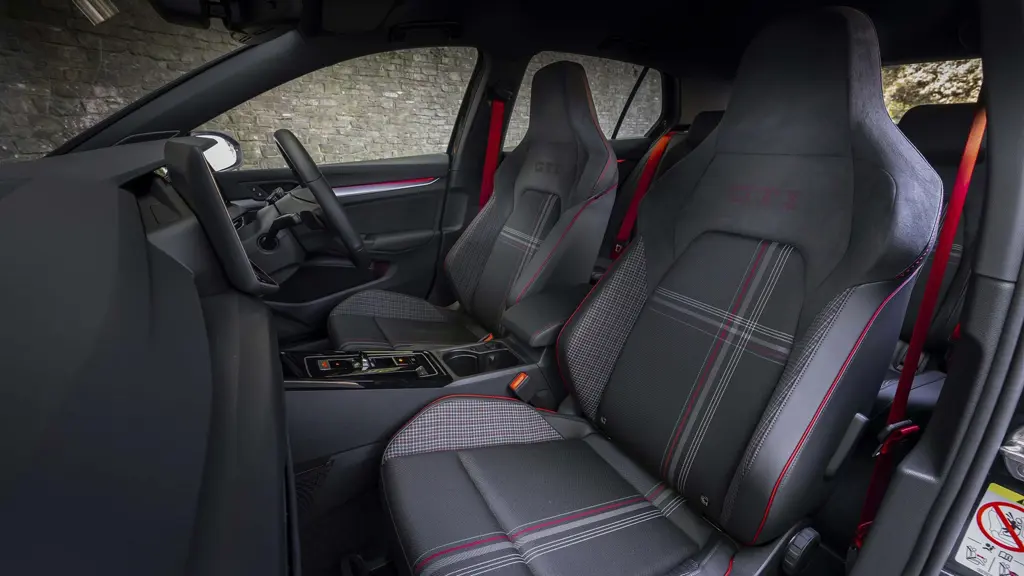 Volkswagen Golf 2.0 TSI 325 GTI Edition 50 5dr DSG