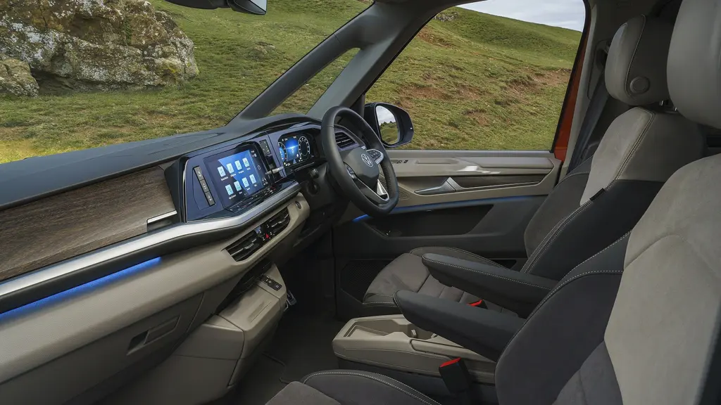 Volkswagen Multivan 1.5 TSI eHybrid Life 5dr LWB 4MOTION DSG