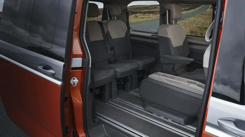Volkswagen Multivan 1.5 TSI eHybrid Life 5dr LWB 4MOTION DSG
