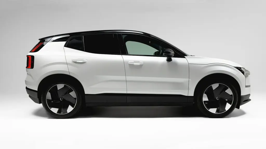 Volvo EX60 P6 275kW 83kWh Plus 5dr Auto
