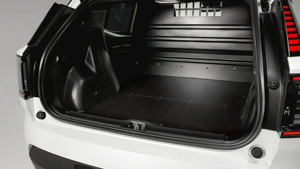 Volvo EX30 Electric 110KW 69KWH P3 Long Range Core Cargo Auto