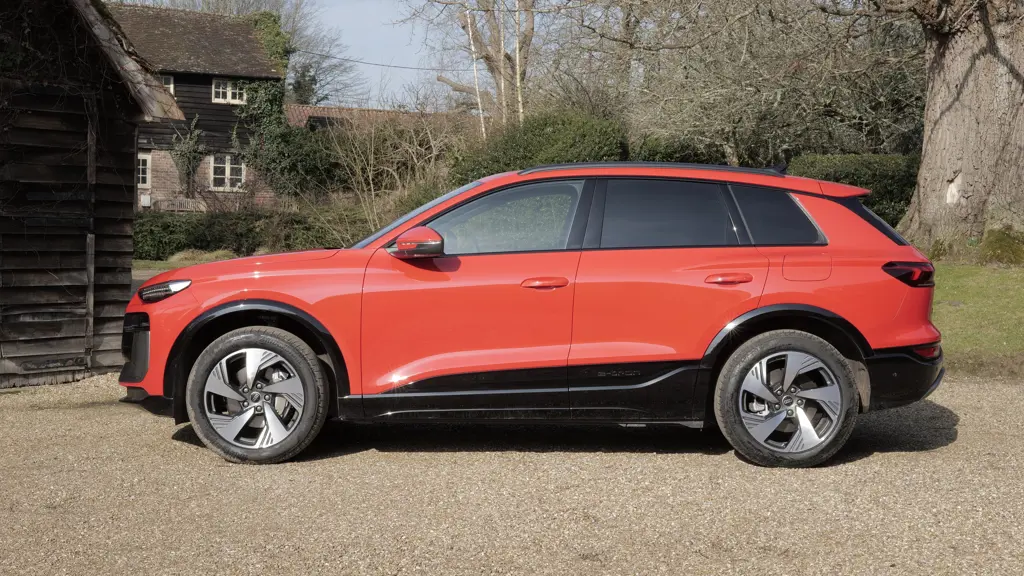Audi Q6 185kW 83kWh S Line 5dr Auto Tech