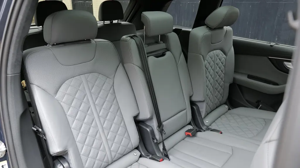 Audi Q7 3.0 TFSI e Qtro 394 S Line 5dr Tiptronic Tech Pro