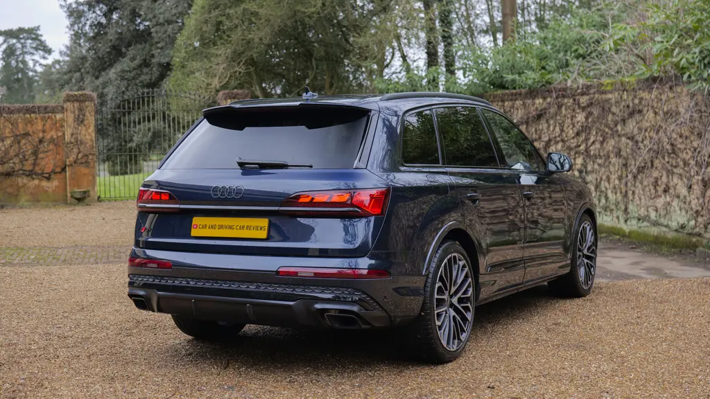 Audi Q7 3.0 TFSI e Qtro 394 S Line 5dr Tiptronic Tech Pro