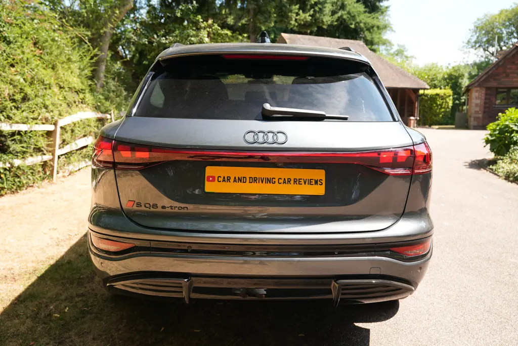 Audi Q6 315kW Quattro 100kWh Black Edition 5dr Auto Tech