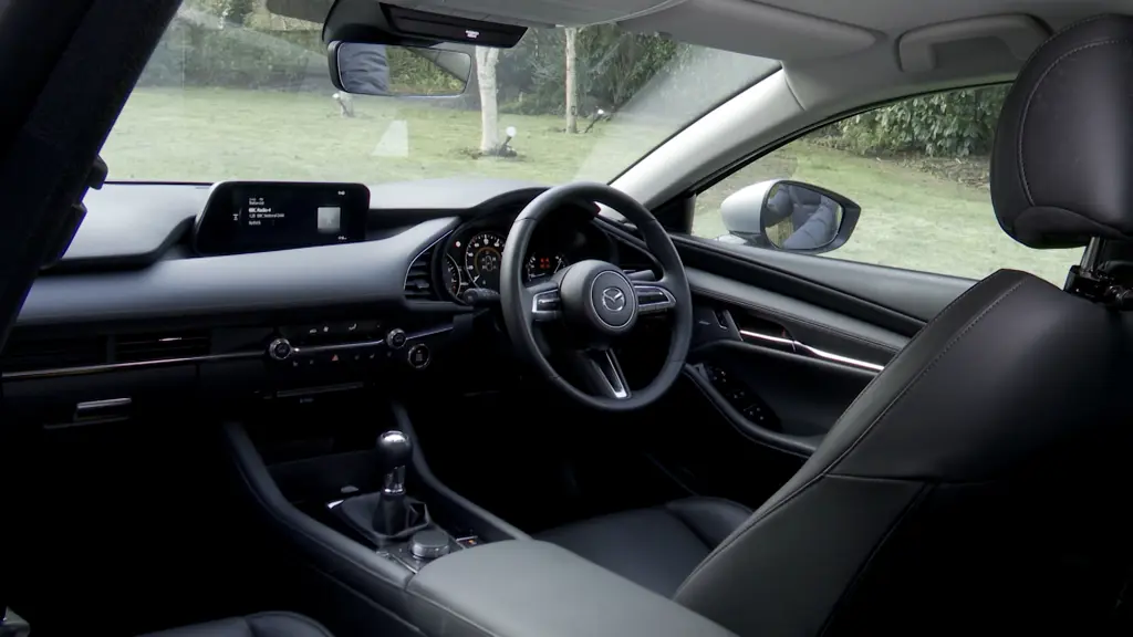 Mazda 3 2.0 e-Skyactiv X MHEV 186 Exclusive-Line 4dr