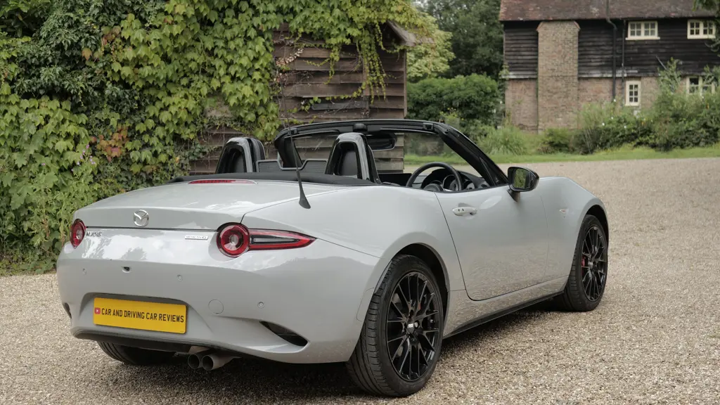 Mazda MX-5 1.5 132 Exclusive-Line 2dr