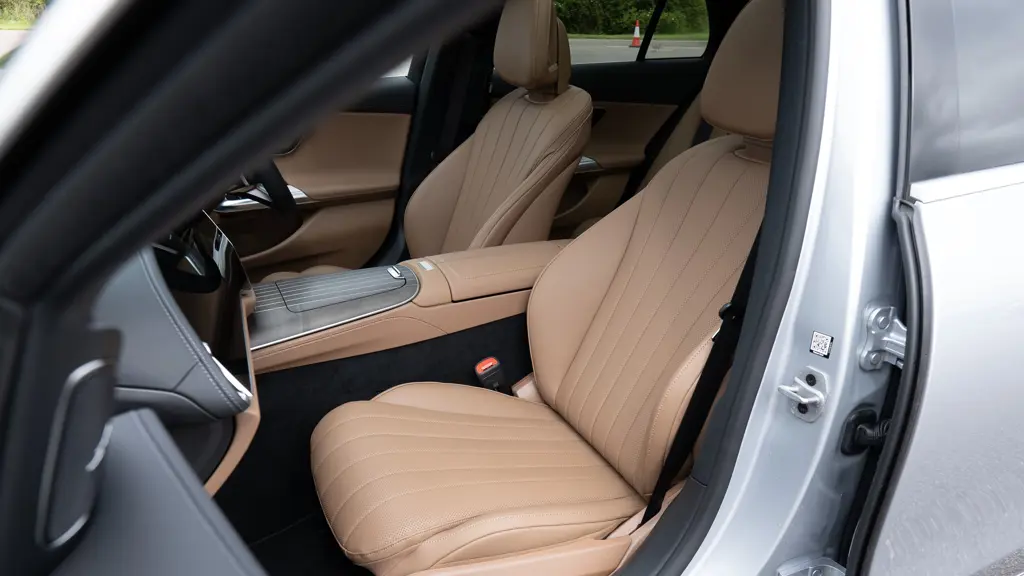 Mercedes-Benz E Class E300de AMG Line Premium 5dr 9G-Tronic Pan Roof