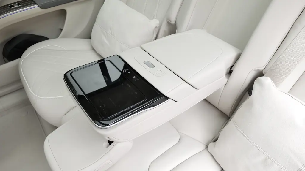 Mercedes-Benz Eqs Maybach EQS 680 484kW First Class 118kWh 5dr Auto