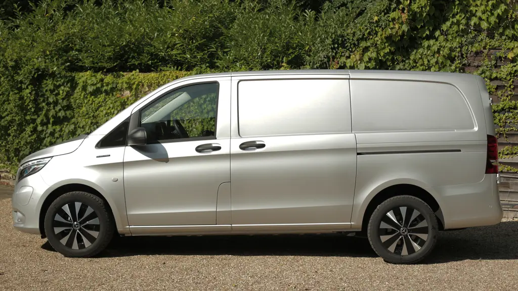 Mercedes-Benz Vito E L2 Electric FWD 85KW 66KWH Select Van Auto