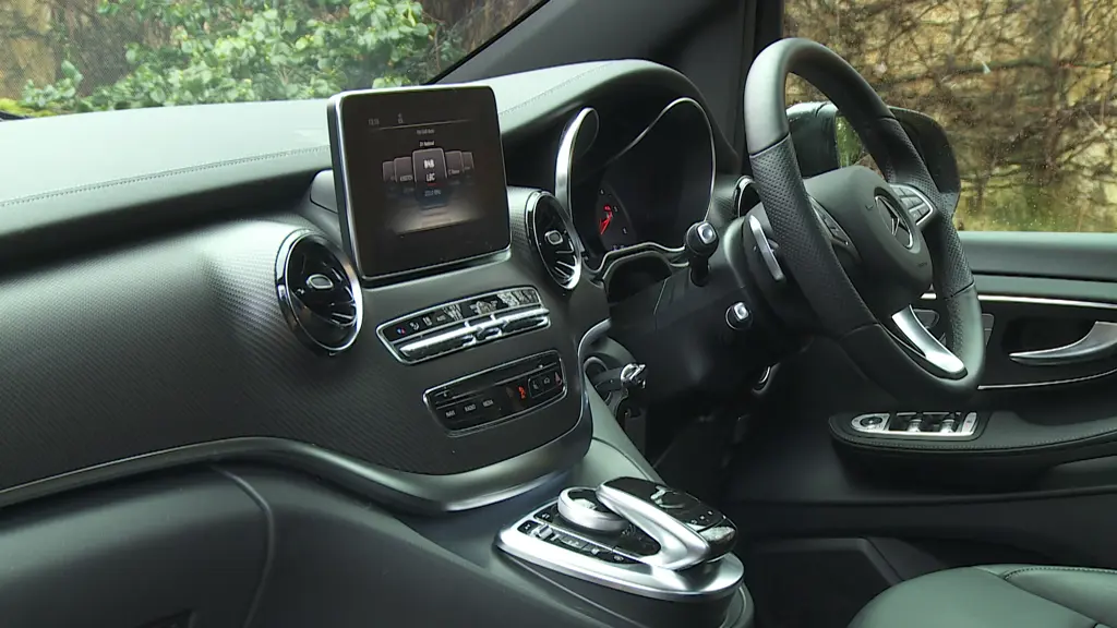 Mercedes-Benz V Class V300 d Premium 5dr 9G-Tronic Long