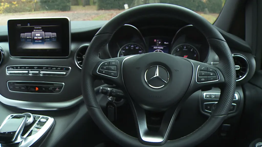 Mercedes-Benz V Class V300 d Premium 5dr 9G-Tronic Long